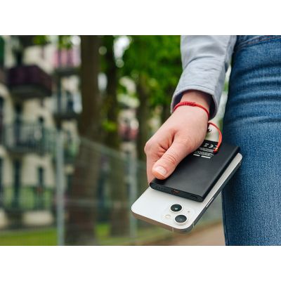 6. TRACER POWERBANK AIRMAG2 5000MAH PD20W+15W MAG