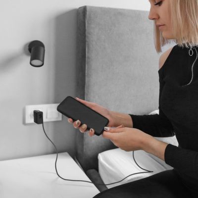 3. QOLTEC ŁADOWARKA SUPER QUICK PD | 1XUSB-C | 1XUSB | 90W | 5-20V | 2.4-4.35A | CZARNA