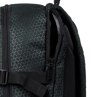 5. Plecak Barry'ego Caterpillar MILLENNIAL CLASSIC Black Streamline (84055-661)