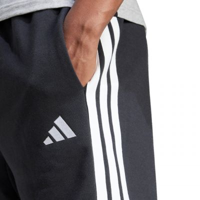 5. Spodenki adidas Essential 3-Stripes French Terry M JE6414