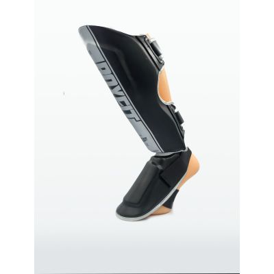 2. Ochraniacze goleni i stopy Boxfit