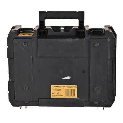 34. Zestaw narzędzi Combo 18V 2x4,0Ah DCK2062M2T DEWALT