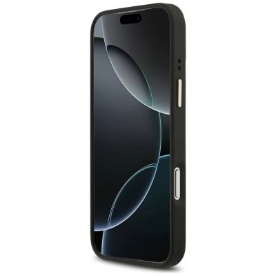 5. Etui Guess 4G Stripe MagSafe na iPhone 17 Pro Max - czarne
