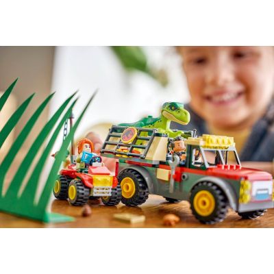13. LEGO Jurassic World 77978 - Ciężarówka do transportu młodego tyranozaura