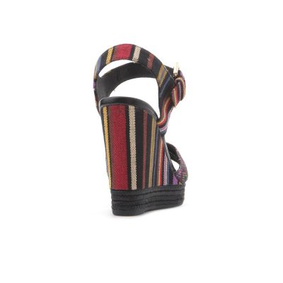 8. Buty na koturnie Geox W D82P6G 000AW C0042