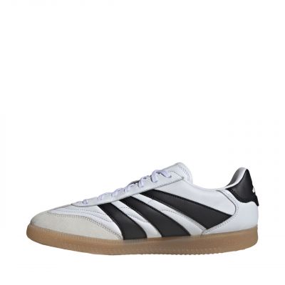 5. Buty piłkarskie adidas Predator Freestyle IN ID3832