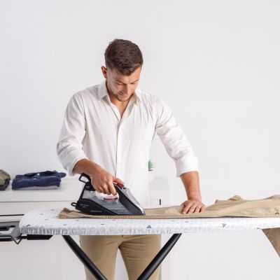 9. Żelazko Taurus Geyser Eco 2800W