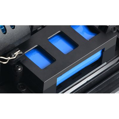 8. Amewi RC Car Dirt Climbing CV Crawler LiIon 1500mAh Niebieski