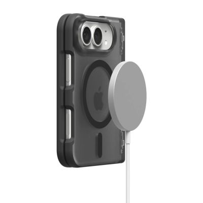 5. Etui Spigen Ultra Hybrid Pro MagSafe na iPhone Duo - czarne