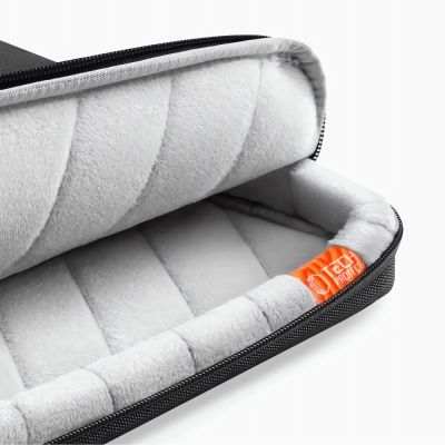 7. Torba Tech-Protect Defender Bag na laptopa 17" - czarna