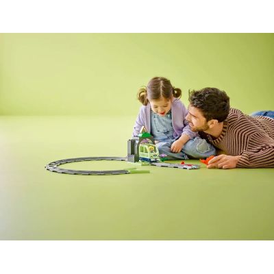 6. LEGO DUPLO TOWN 10425 Tunel i tory kolejowe - zestaw rozszerzający