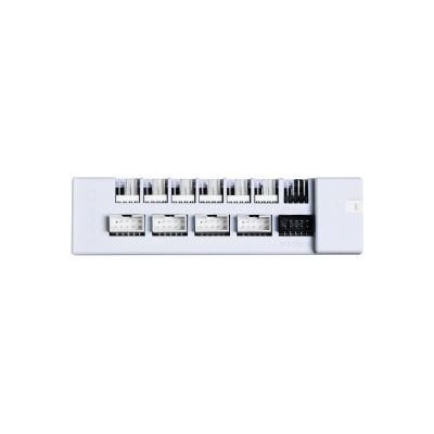 7. Lian Li EDGE HUB, 4x USB, 6x PWM - biały