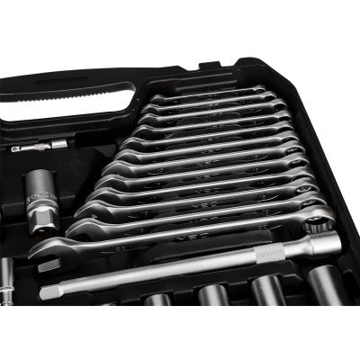 5. Zestaw kluczy nasadowych 1/2", 3/8", 1/4", 220 szt., satynowy