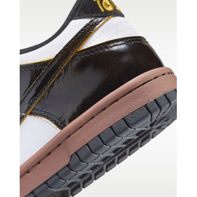 8. Buty damskie NIKE  DUNK LOW BDAY SE BG  (HQ9294-100)