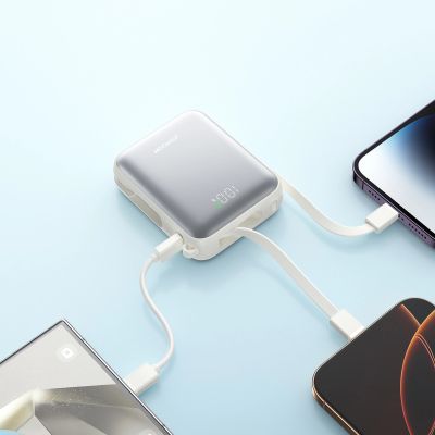 11. Powerbank Joyroom JR-PBF27 10000mAh 22.5W z wbudowanymi kablami USB-C i Lightning - biały