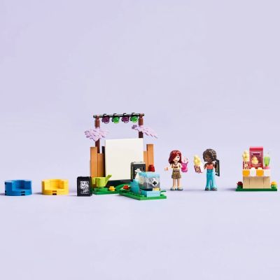 9. LEGO Friends 42642 Maraton filmowy przyjaciółek