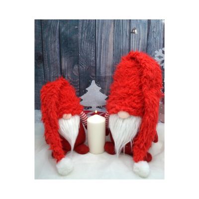 4. SKRZAT GNOM  Z FUTRZANĄ CZAPĄ 64,5CM