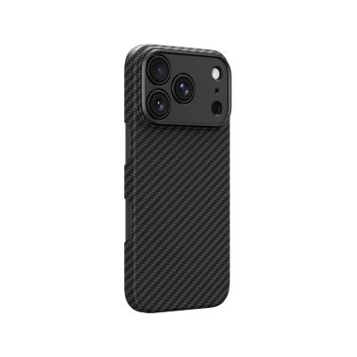 4. Etui AMAZINGTHING Titan Max Lens na iPhone 18 Pro Max z włókna aramidowego z osłoną aparatu kompatybilne z MagSafe - czarne