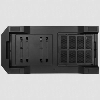8. OBUDOWA CHIEFTEC APEX GA-01B-TG-OP