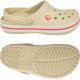 Klapki Crocs Crocband W 11016 w kolorze beżowym z elementami w odcieniu białym i różowym, materiał Croslite, otwory na ozdoby Jibbitz