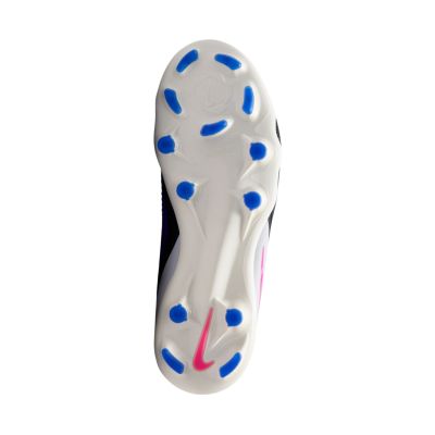 6. Buty piłkarskie dla dzieci Nike Phantom 6 Low Pro FG/MG HM9204 446