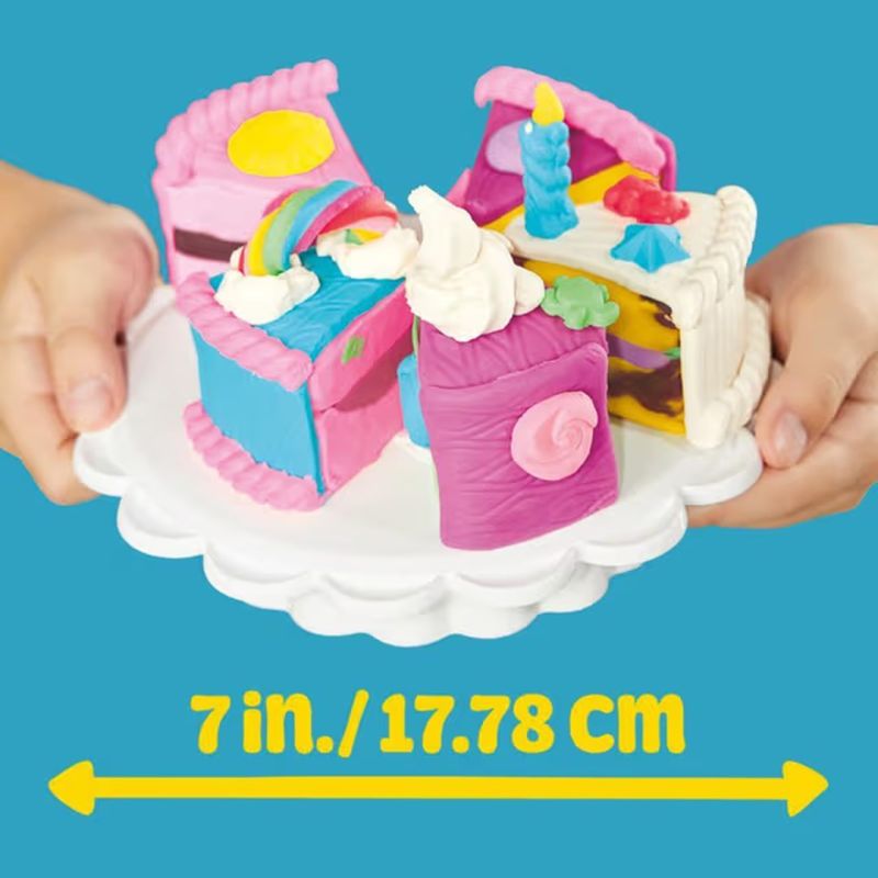 7. Play-Doh Super Slice Cake Play Kitchen Set Zestaw do zabawy z modeliny 624 g Wielobarwny