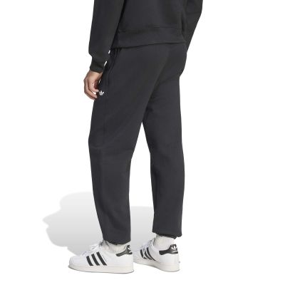 3. Spodnie adidas Essentials Originals KQ8557