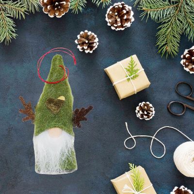 3. ZAWIESZKA DEKORACYJNA ŚWIĄTECZNA 9CM MIKOŁAJ ZIELONY