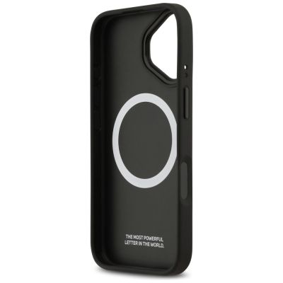 7. Etui BMW M Carbon Line & Logo MagSafe na iPhone 17 - czerwone
