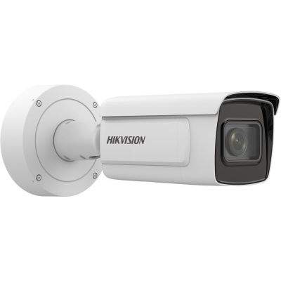 5. Hikvision IDS-2CD7A46G0/P-IZHSY Kula (kształt) Kamera bezpieczeństwa IP Zewnętrzna 2688 x 1520 px Sufit / Ściana
