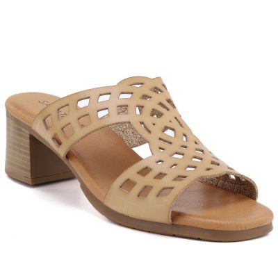 63. Sandały damskie zabudowane ażurowe beżowe Sabatina