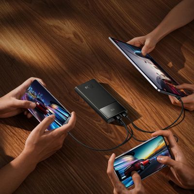7. Powerbank Baseus Star-Lord 10000mAh 22,5W z wyświetlaczem cyfrowym i kablem USB-C 3A 30cm - czarny