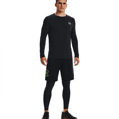 3. Spodenki Under Armour Tech Graphic M 1306443 008