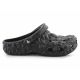 8. Klapki Crocs Classic Geometric Clog W 209563-001