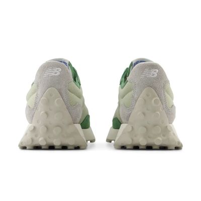 4. Sneakersy damskie/męskie New Balance 327 buty sportowe zamszowe zielone (U327CE)