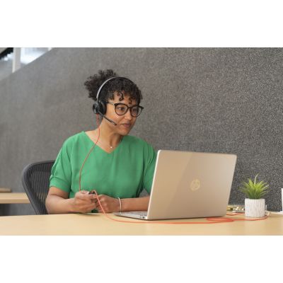 6. Przewodowe słuchawki HP Poly Blackwire 8225 USB-C/A