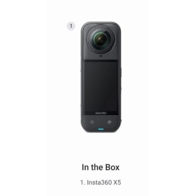 8. Kamera Insta360 X5 Standard Bundle
