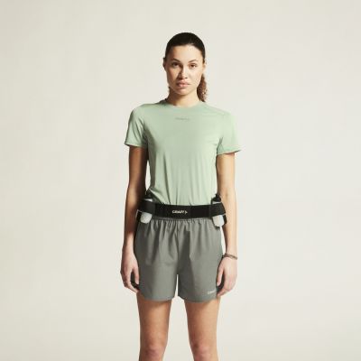 4. Koszulka Craft Adv Essence SS Tee 2 W 92800660112