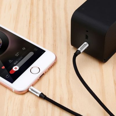18. Baseus Yiven M30 kabel audio stereo AUX 3,5 mm męski mini jack 1,5m srebrno-czarny (CAM30-CS1)