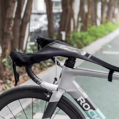 5. Osłona przeciwpotna Rockbros D78 z kieszenią i okienkiem na telefon - czarna