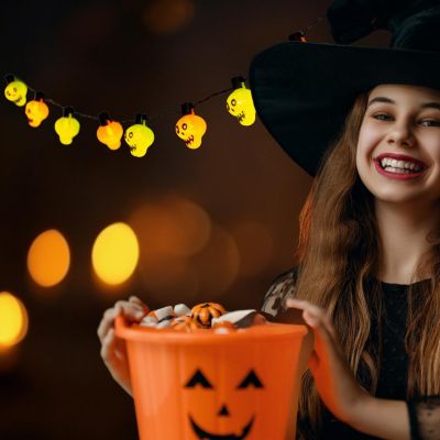 5. GIRLANDA HALLOWEEN CZASZKI 10LED