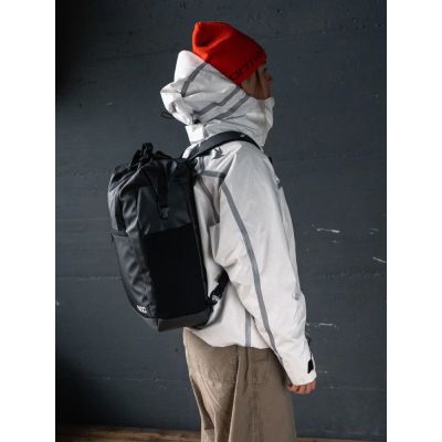 4. Plecak EVOC Tote Backpack 18 carbon grey - black