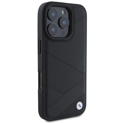 4. Etui BMW Signature Leather Crossing Lines Pattern na iPhone 16 Pro - czarne