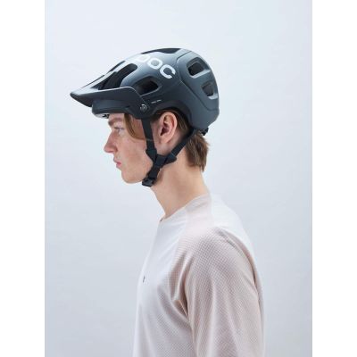 7. Kask rowerowy POC Tectal czarny