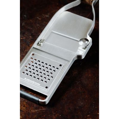 2. Microplane 43313 ręczna tarka / spiralizer Tarka z uchwytem Srebrny, Drewno