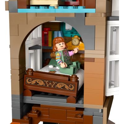 13. LEGO Harry Potter 76437 - Nora - Edycja Kolekcjonerska