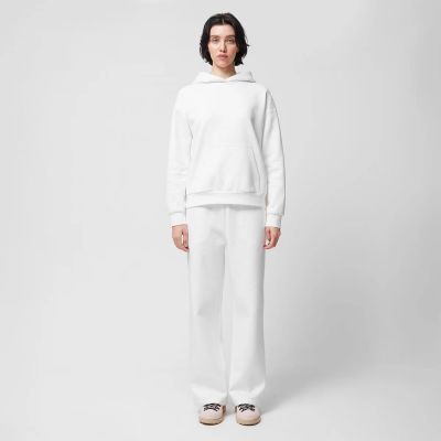 2. Spodnie dresowe z szerokimi nogawkami damskie Outhorn