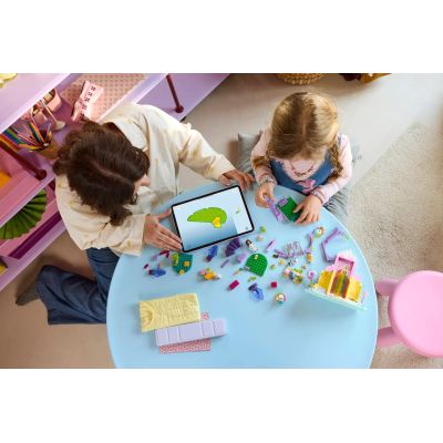 8. LEGO Koci domek Gabi 11205 Łakociowa Góra i Kiciowy Ogródek