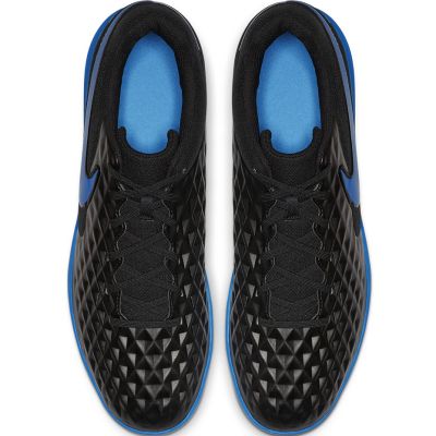 16. Buty halowe Nike Tiempo Legend 8 Club IC M AT6110-004