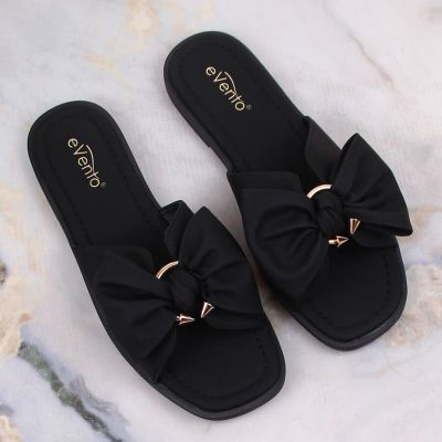 8. Klapki damskie płaskie z kokardą czarne eVento 5479